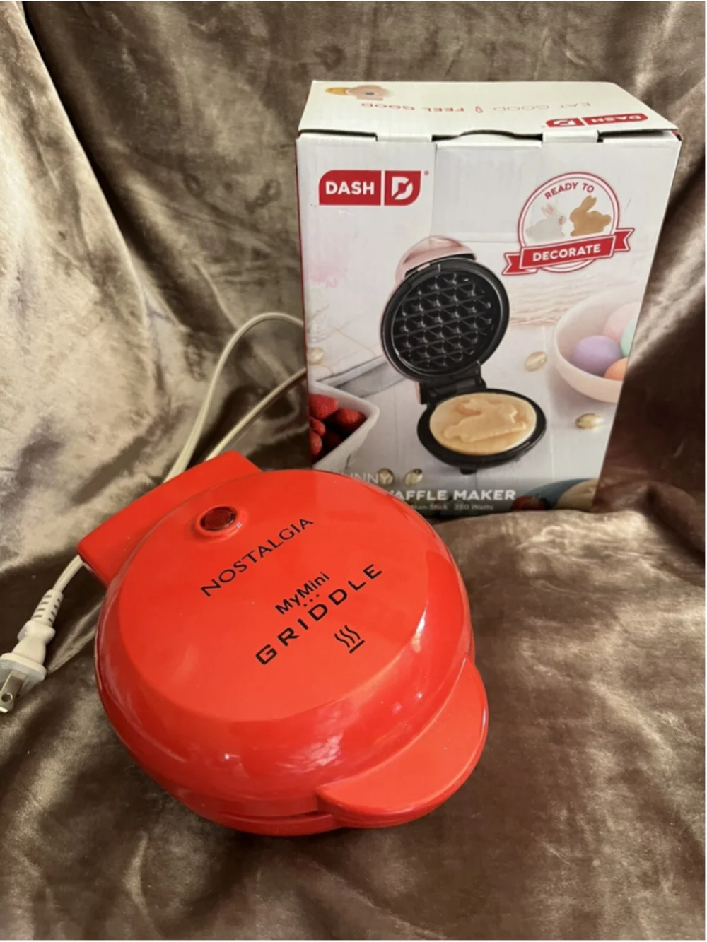 Mini Dash Pink BUNNY rabbit Shaped Waffle Maker 4inch New In Box Easter SpringW/